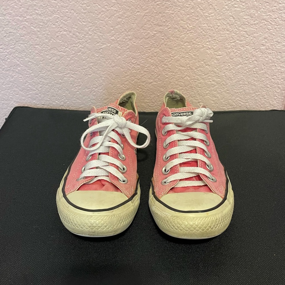 Pink Converse All Star